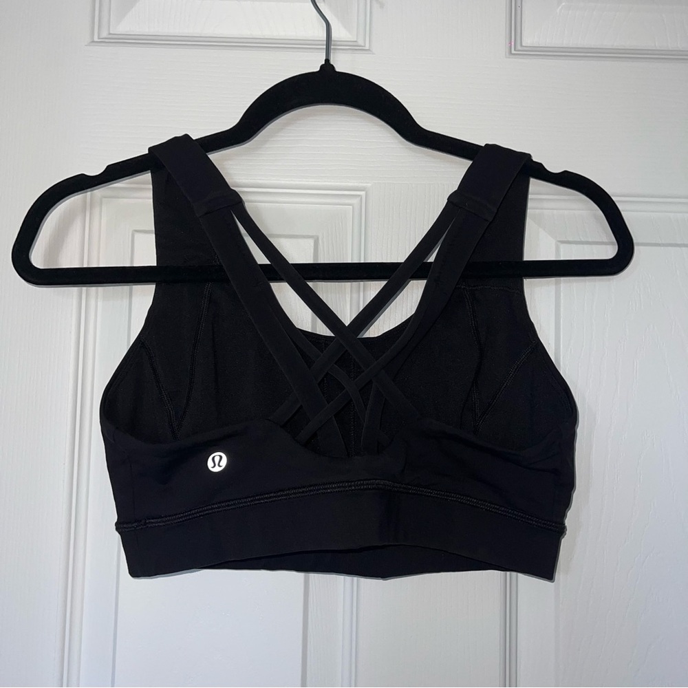 Lululemon sports bra